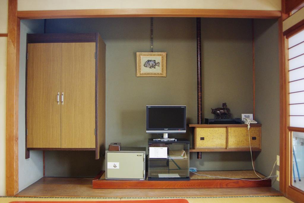 Hatsushio Ryokan Itoshima Exteriör bild