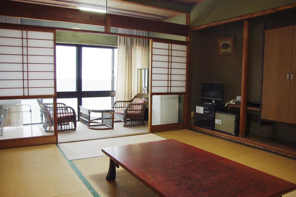 Hatsushio Ryokan Itoshima Exteriör bild